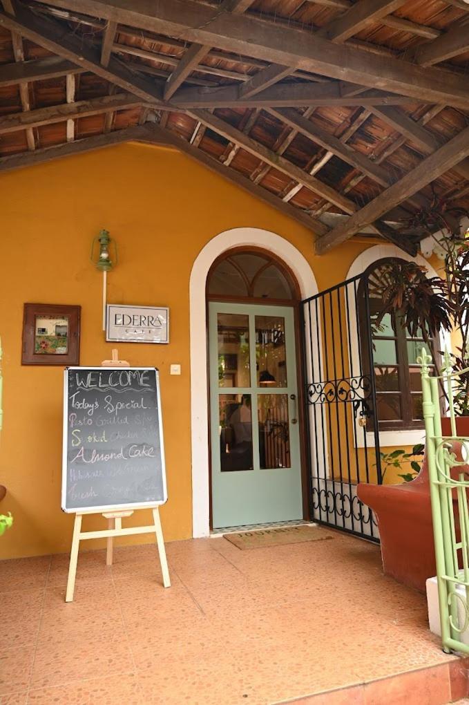 Ederra Stays & Cafe Panaji Eksteriør bilde