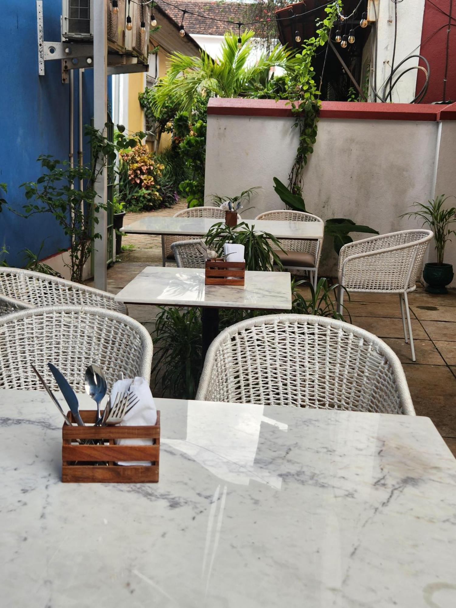 Ederra Stays & Cafe Panaji Eksteriør bilde